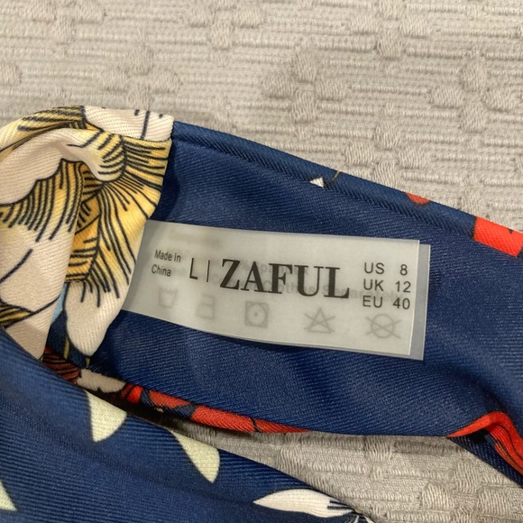 ZAFUL Floral Bandeau Bikini Set 8 - Picture 3 of 10